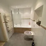 Ferienvilla Whirlpool Fasssauna Direkt Am Rhein ヴィラ *