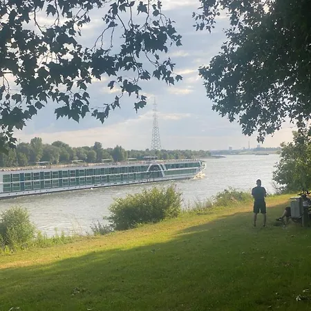 Ferienvilla Whirlpool Fasssauna Direkt Am Rhein Vila Gotterswickerhamm