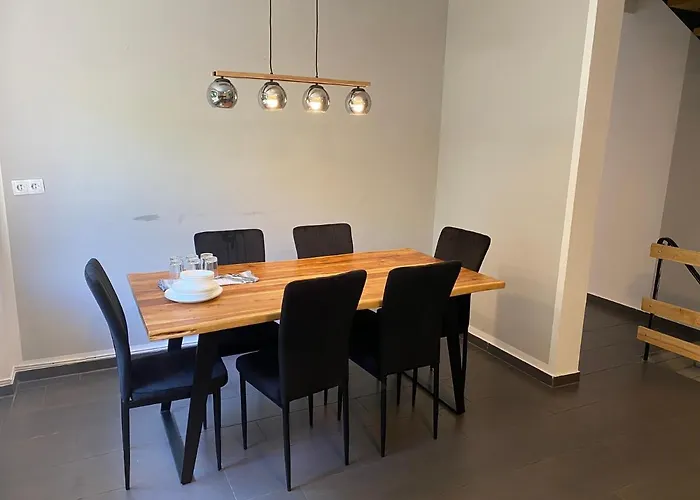 Ferienvilla Whirlpool Fasssauna Direkt Am Rhein فيلة *