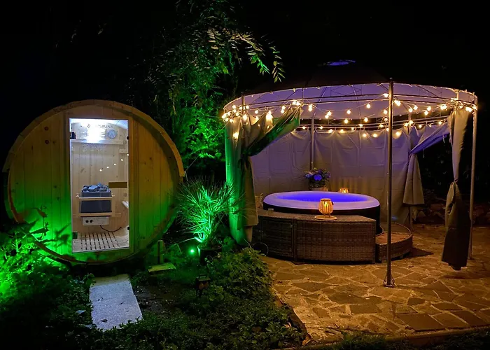 Villa Ferienvilla Whirlpool Fasssauna Direkt Am Rhein Gotterswickerhamm